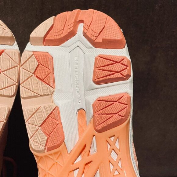 Fabulous Condition Asics Gel Kayano 24 Seashell Orange women's 8 US 39 EUR T799N - Picture 12 of 12